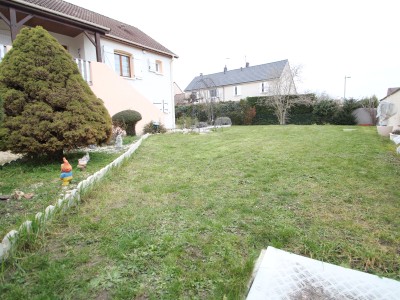 MAISON SUR SOUS SOL A VENDRE - CHAMPFORGEUIL - 145 m2 - 235000 €