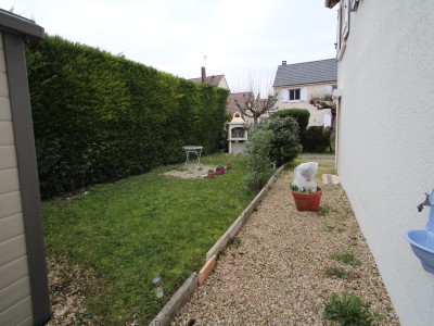 MAISON SUR SOUS SOL A VENDRE - CHAMPFORGEUIL - 145 m2 - 235000 €