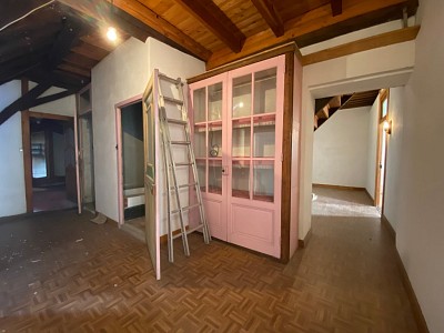MAISON - CHAROLLES - 169,45 m2 - 102000 €