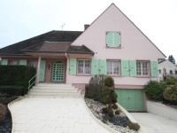 Maison sur sous sol et terrain, A VENDRE - CHATEAURENAUD - 180 m2 - 250 000 &euro;