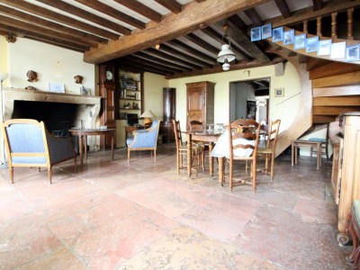 MAISON A VENDRE - CHATENOY LE ROYAL - 263 m2 - 259000 €