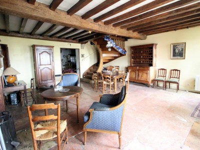 MAISON A VENDRE - CHATENOY LE ROYAL - 263 m2 - 259000 €