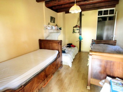 MAISON A VENDRE - CHATENOY LE ROYAL - 263 m2 - 259000 €