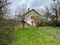 MAISON SUR SOUS SOL COMPLET - CHATENOY LE ROYAL - 159 m2 - VENDU