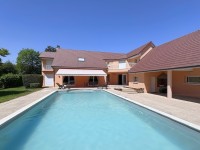 Propriété familiale avec piscine A VENDRE - COUTERNON - 261.6 m2 - 843 000 &euro;