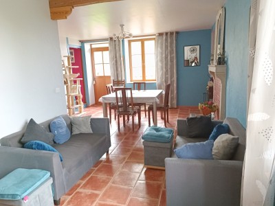 MAISON A VENDRE - ESBARRES - 141,85 m2 - 264000 €