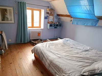 MAISON A VENDRE - ESBARRES - 141,85 m2 - 264000 €
