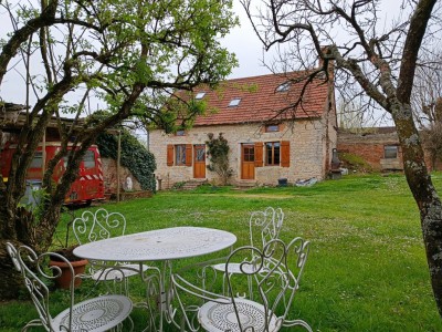MAISON A VENDRE - ESBARRES - 141,85 m2 - 264000 €