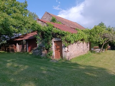 MAISON A VENDRE - ESBARRES - 141,85 m2 - 264000 €
