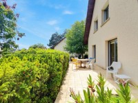 Cadre privilégié pour cette belle maison familiale A VENDRE - FONTAINE LES DIJON - 189.87 m2 - 575 000 &euro;