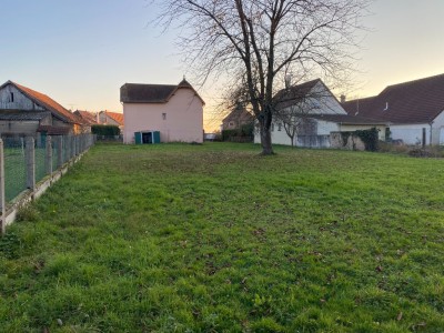 Maison d habitation sur sous sol + grenier A VENDRE - ST JEAN DE LOSNE - 80 m2 - 164000 €