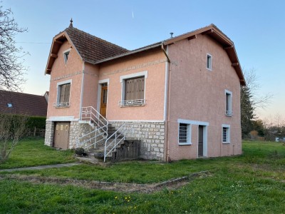 Maison d habitation sur sous sol + grenier A VENDRE - ST JEAN DE LOSNE - 80 m2 - 164000 €