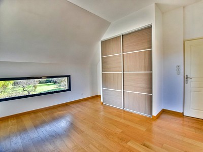 MAISON A VENDRE - GIVRY - 215 m2 - 635 000 €