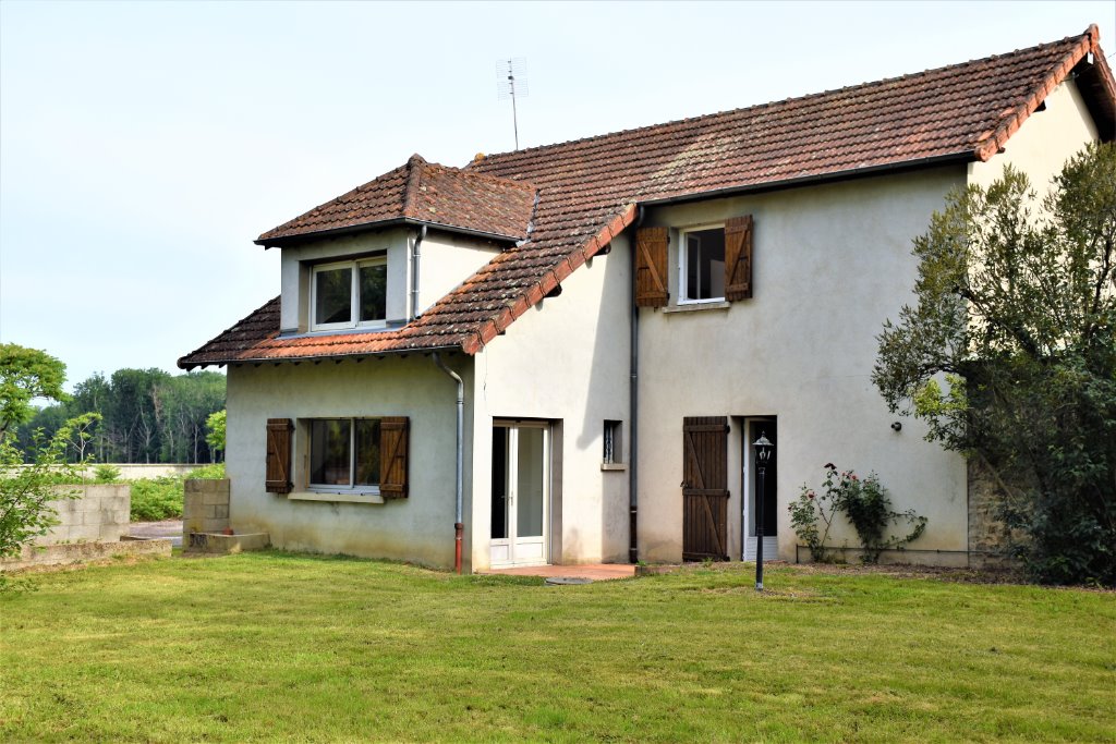 ENSEMBLE IMMOBILIER - HAUTEFOND - 373.78 m2 - 213�000�&euro;