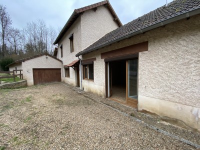 MAISON - IGUERANDE - 118,28 m2 - 104000 €