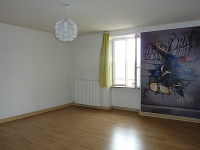 MAISON A VENDRE - MONTCEAU LES MINES - 286,34 m2 - 225000 €