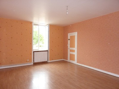 MAISON A VENDRE - MONTCEAU LES MINES - 286,34 m2 - 225000 €