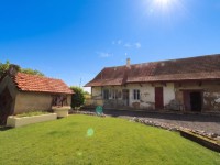 Maison sans chauffage avec dépendances A VENDRE - L ABERGEMENT ST COLOMBE - 75 m2 - 109 000 &euro;