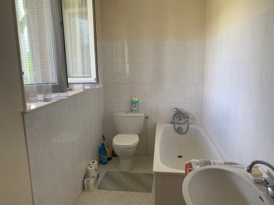 MAISON EN PIERRES AVEC JARDIN A VENDRE - LAIVES - 113 m2 - 192600 €