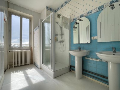 MAISON A VENDRE - LE CREUSOT SAINT HENRI - 137,87 m2 - 169000 €