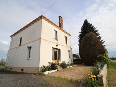 MAISON A VENDRE - LE PIN - 130,49 m2 - 120000 €