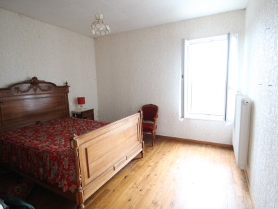 MAISON A VENDRE - LE PIN - 130,49 m2 - 120000 €