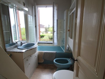 MAISON A VENDRE - LE PIN - 130,49 m2 - 120000 €