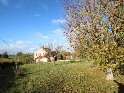 MAISON A VENDRE - BOURBON LANCY - 88,83 m2 - 59000 €
