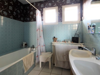MAISON INDIVIDUELLE A VENDRE - LESSARD LE NATIONAL - 120 m2 - 230000 €