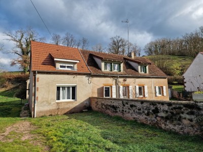 MAISON A VENDRE - LIERNOLLES - 197,32 m2 - 125000 €