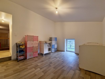 MAISON A VENDRE - LIERNOLLES - 197,32 m2 - 125000 €