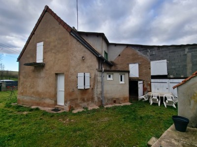 MAISON A VENDRE - LIERNOLLES - 197,32 m2 - 125000 €