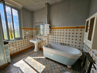 MAISON A VENDRE - ST JEAN DE LOSNE - 230 m2 - 280000 €