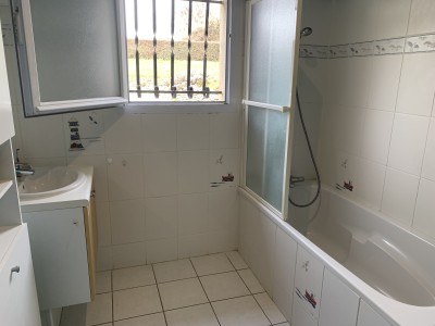 MAISON DE PLAIN PIED A VENDRE - MANCEY - 122 m2 - 243000 €