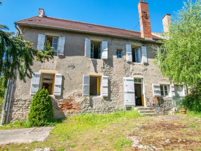 MAISON A VENDRE - MARCILLY LES BUXY - 265 m2 - 120000 €