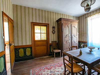 MAISON A VENDRE - MARCILLY LES BUXY - 265 m2 - 120000 €
