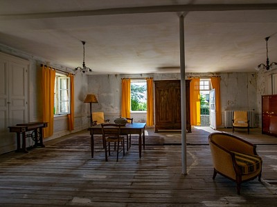 MAISON A VENDRE - MARCILLY LES BUXY - 265 m2 - 120000 €