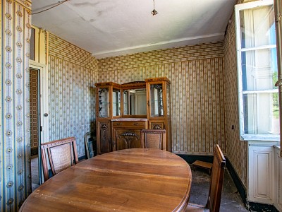 MAISON A VENDRE - MARCILLY LES BUXY - 265 m2 - 120000 €