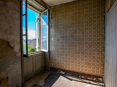MAISON A VENDRE - MARCILLY LES BUXY - 265 m2 - 120000 €