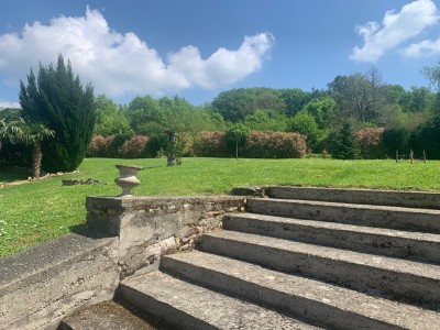 MAISON EN PIERRES AVEC DPENDANCES A VENDRE - NANTON - 118 m2 - 203000 €