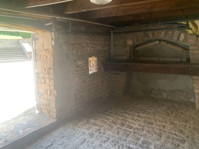 MAISON EN PIERRES AVEC DPENDANCES A VENDRE - NANTON - 118 m2 - 203000 €