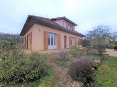 Maison sur sous sol A VENDRE - NOLAY - 120 m2 - 180000 €