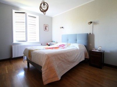 MAISON SUR SOUS SOL COMPLET A VENDRE - OUROUX SUR SAONE - 143 m2 - 270000 €