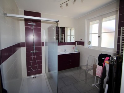 MAISON SUR SOUS SOL COMPLET A VENDRE - OUROUX SUR SAONE - 143 m2 - 270000 €