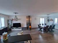 Maison plain pied avec piscine et 2 garages - PAGNY LE CHATEAU - 93.69 m2 - VENDU