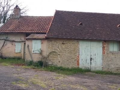 Ensemble immobilier A VENDRE - POUILLY EN AUXOIS - 90 m2 - 160000 €