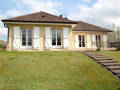 MAISON SUR SOUS SOL COMPLET A VENDRE - SASSENAY - 89 m2 - 245000 €