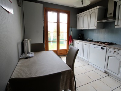 MAISON SUR SOUS SOL COMPLET A VENDRE - SASSENAY - 89 m2 - 245000 €