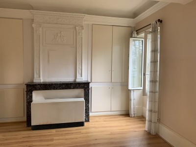 IMMEUBLE/MAISON DE VILLE AVEC JARDIN ET GRANGE A VENDRE - SENNECEY LE GRAND - 190 m2 - 185000 €