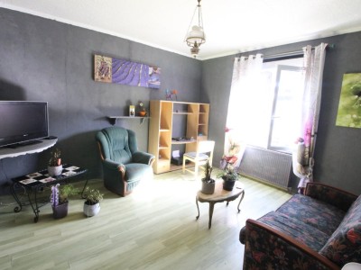 Maison sur 3 niveaux avec terrain. A VENDRE - SIMARD - 145 m2 - 185000 €